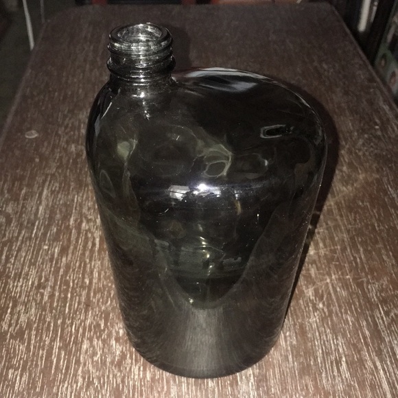 Vintage Unique empty glass Sake bottle 7inches tall x 4 inches wide at widest - Picture 2 of 4